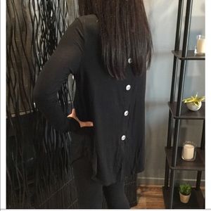 😍BLACK LONG SLEEVE BUTTON BACK BLOUSE